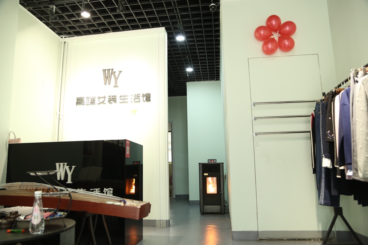 濰坊萬達高端 女裝生活館